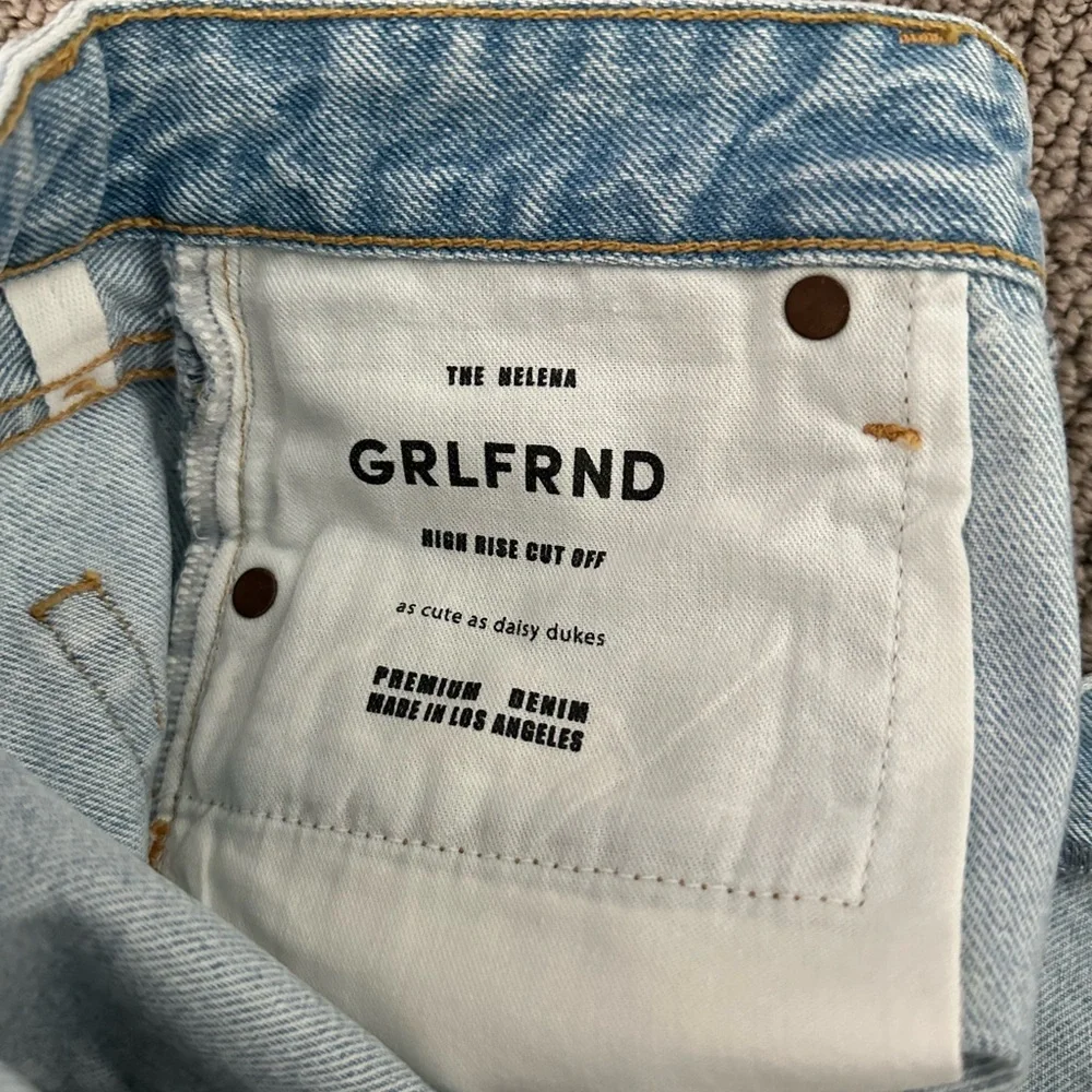 NWOT GRLFRND Helena High Rise Cut Off Short 24 - Picture 9 of 9